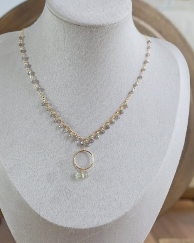 Loďka, labradorit, zelený ametyst, náhrdelník