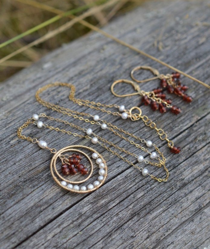 Granátky, náušnice