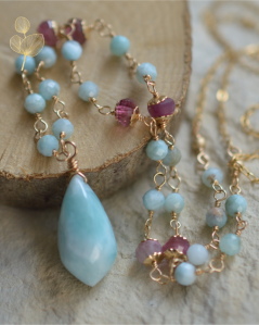 Tou, kterou jsem náhrdelník larimar, turmalín