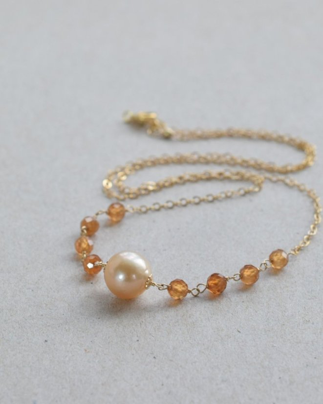 sperky granat hessonit