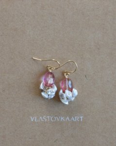 Dolce vita, mystic topaz, mini barokní keshi perly, náušnice