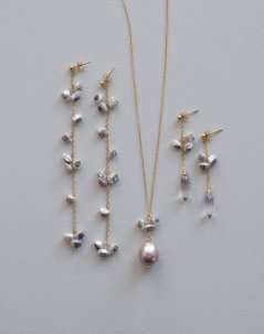 Violky, barokní perla, barokní keshi perly, safír, náhrdelník