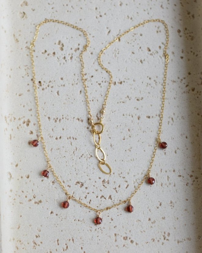 Penízkový s granátky, náhrdelník