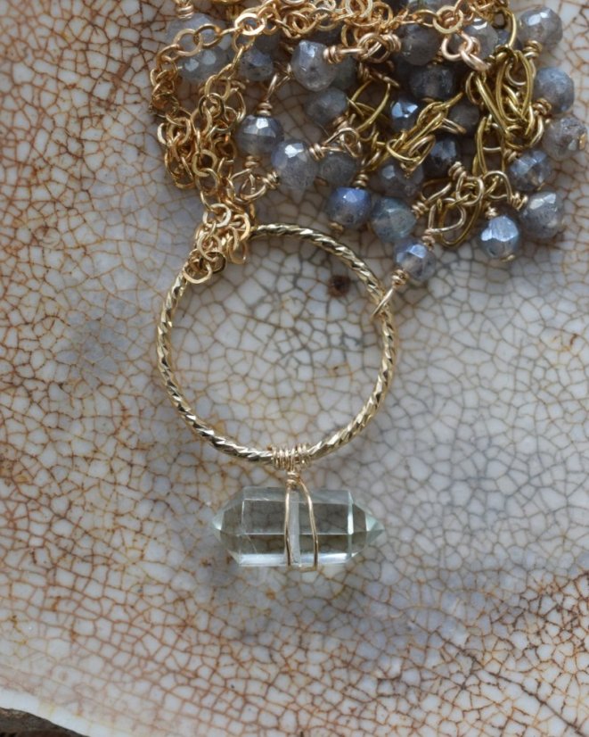 Loďka, labradorit, zelený ametyst, náhrdelník