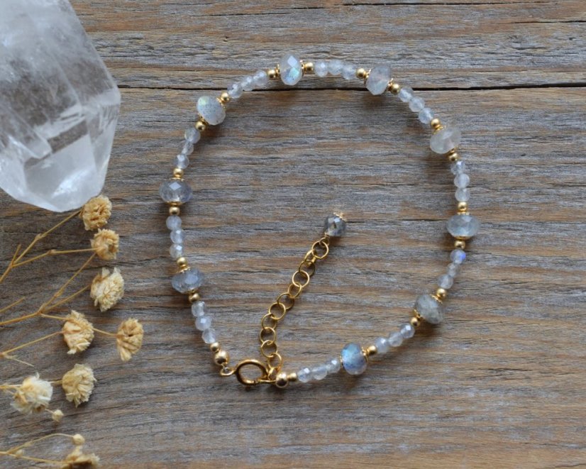 Labradoritový náramek