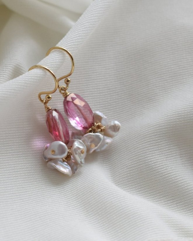 Dolce vita, mystic topaz, mini barokní keshi perly, náušnice